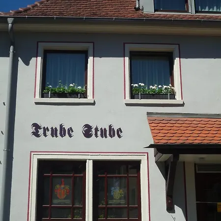 Traube Constance